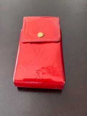 Louis Vuitton Red Vernis Monogram Phone Pouch with Snap